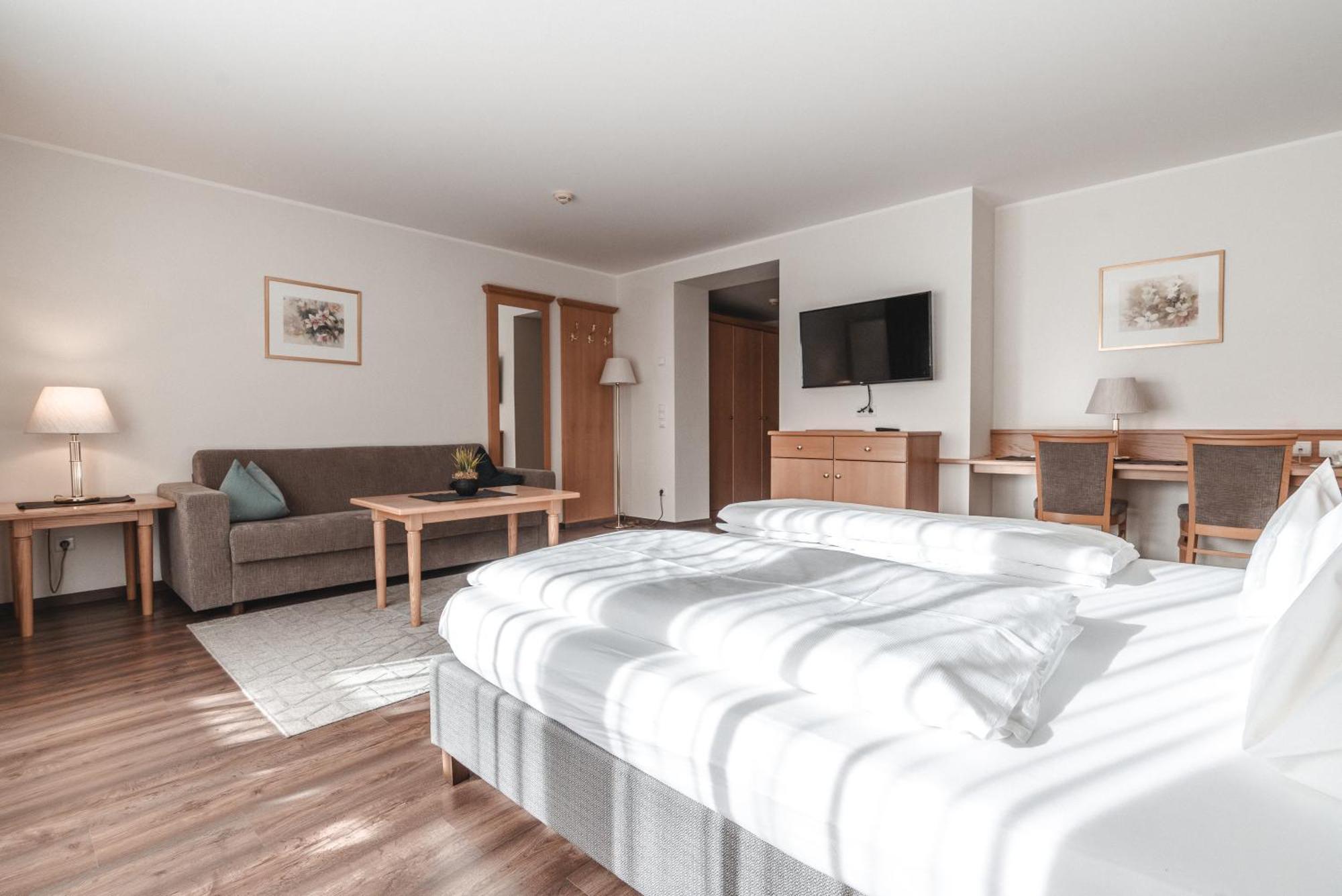 Hotel Reischach Brunico Kültér fotó