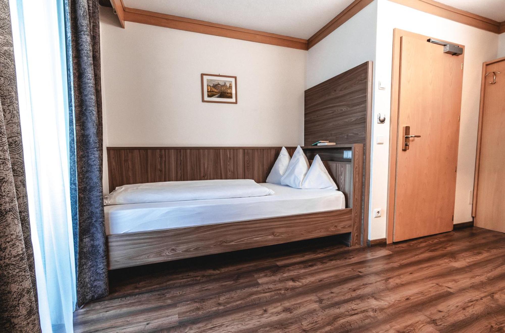 Hotel Reischach Brunico Kültér fotó