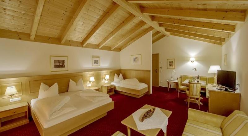 Hotel Reischach Brunico Kültér fotó