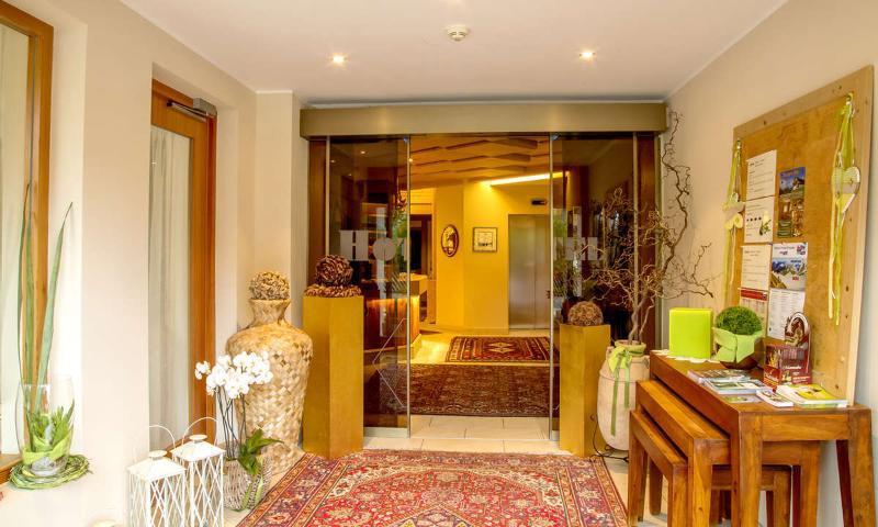 Hotel Reischach Brunico Kültér fotó