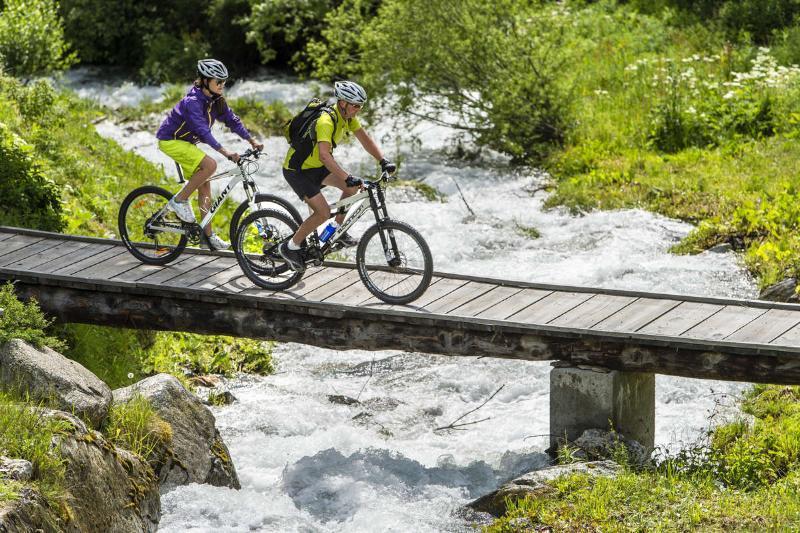 Hotel Reischach Brunico Kültér fotó