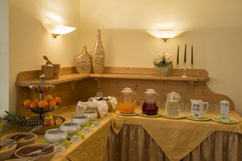 Hotel Reischach Brunico Kültér fotó