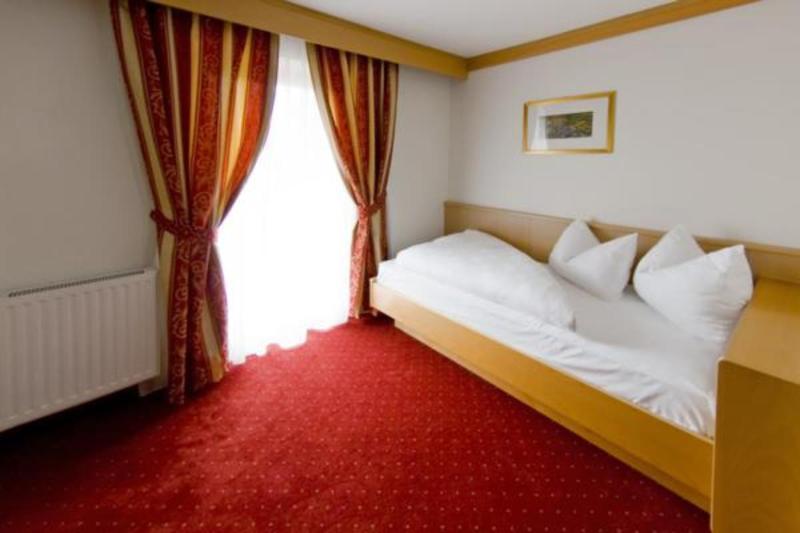 Hotel Reischach Brunico Kültér fotó