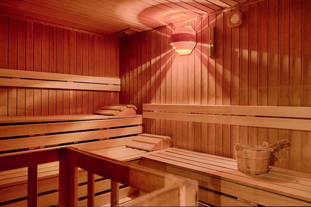 Hotel Reischach Brunico Kültér fotó
