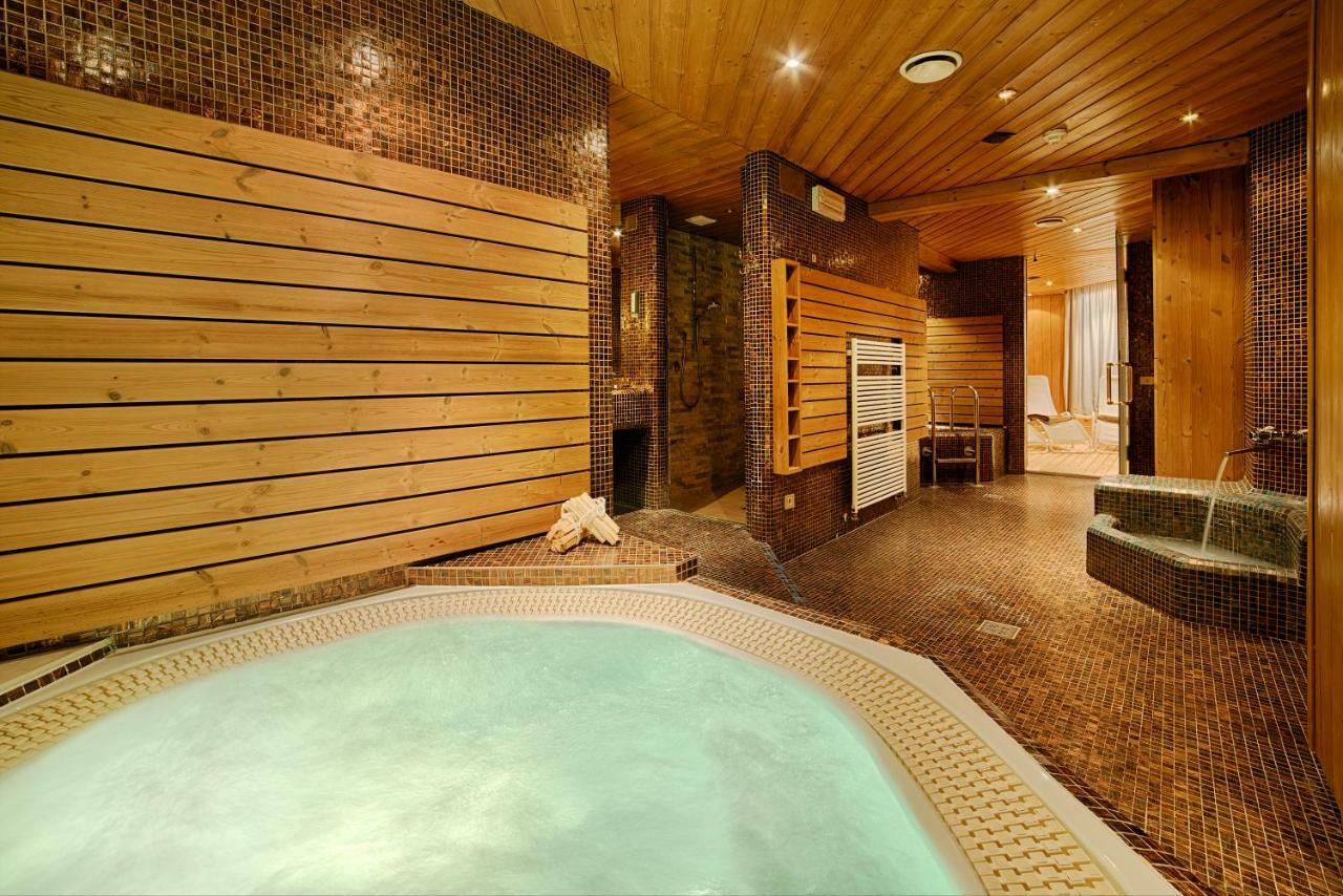 Hotel Reischach Brunico Kültér fotó